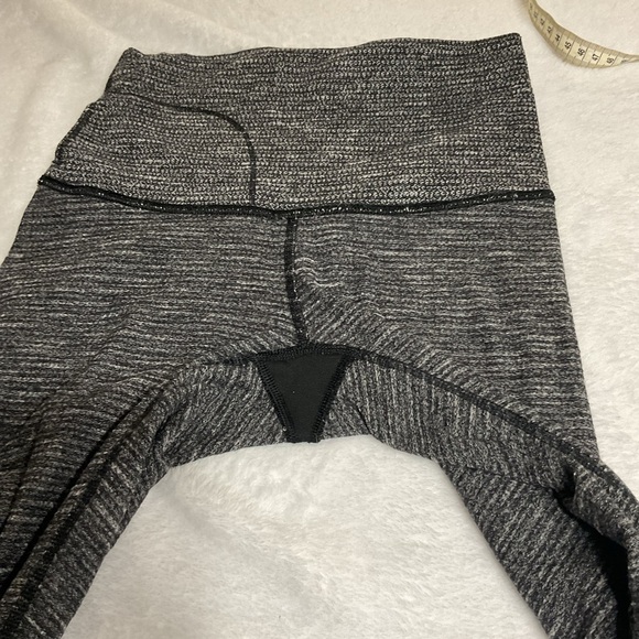 Lululemon Wunder Under Pant - Picture 5 of 13
